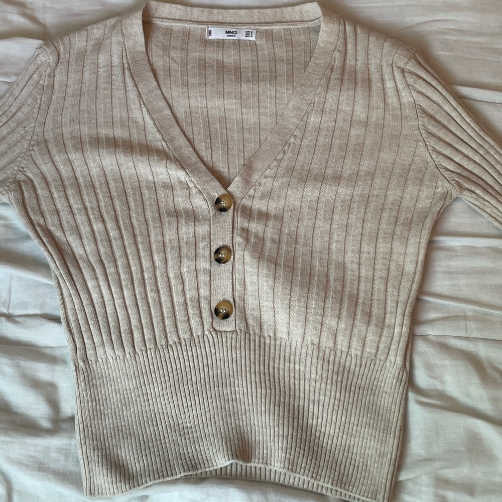 Cute beige sweater